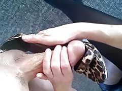 Garota de sapato cum