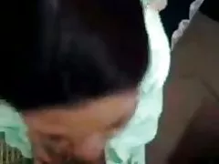 Tia asiática Randi chupa e fode