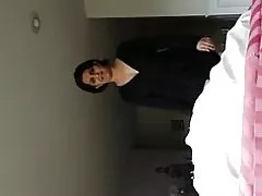 Tia gostosa provocando garoto